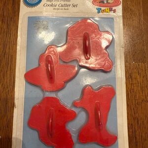 Vintage 1996 Wilton Looney Tunes Bugs and Friends Cookie Cutter Set 4 pc set